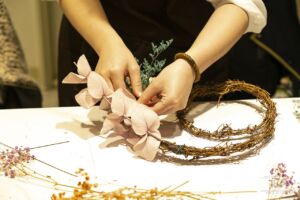聖誕活動、聖誕花圈己包括材料、花圈、工具，RH棣美竹北